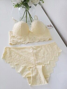 LAURA ASHLEY💛 2 Piece Eyelet Lace Longline Bra & Hipster Set SIZE 34C/M